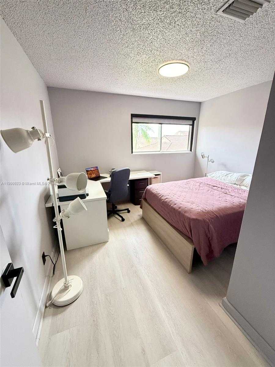 Small Image of 6169 170TH TER, Hialeah Number 21