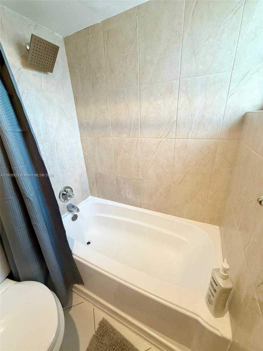 Small Image of 6169 170TH TER, Hialeah Number 30