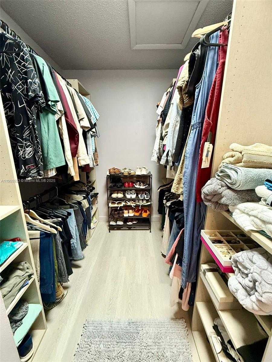 Small Image of 6169 170TH TER, Hialeah Number 34