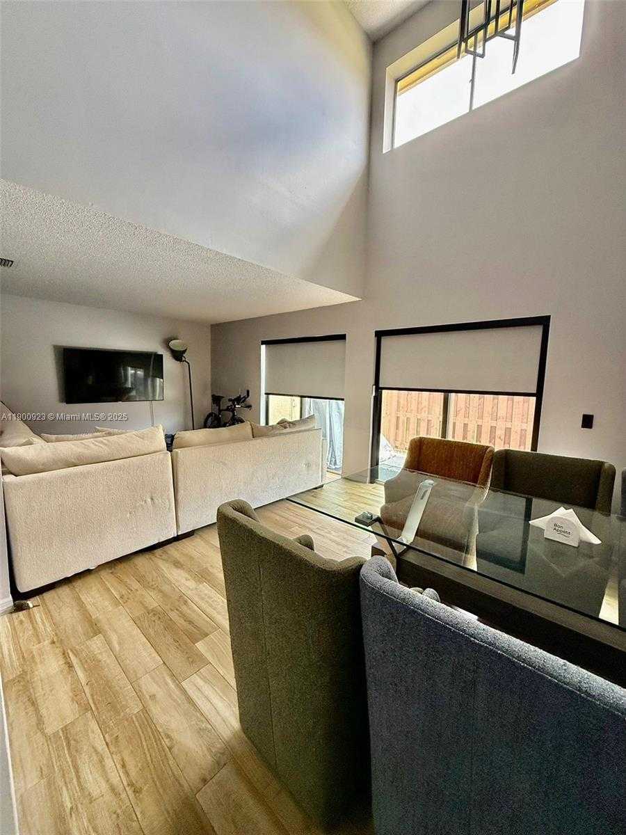 Small Image of 6169 170TH TER, Hialeah Number 6