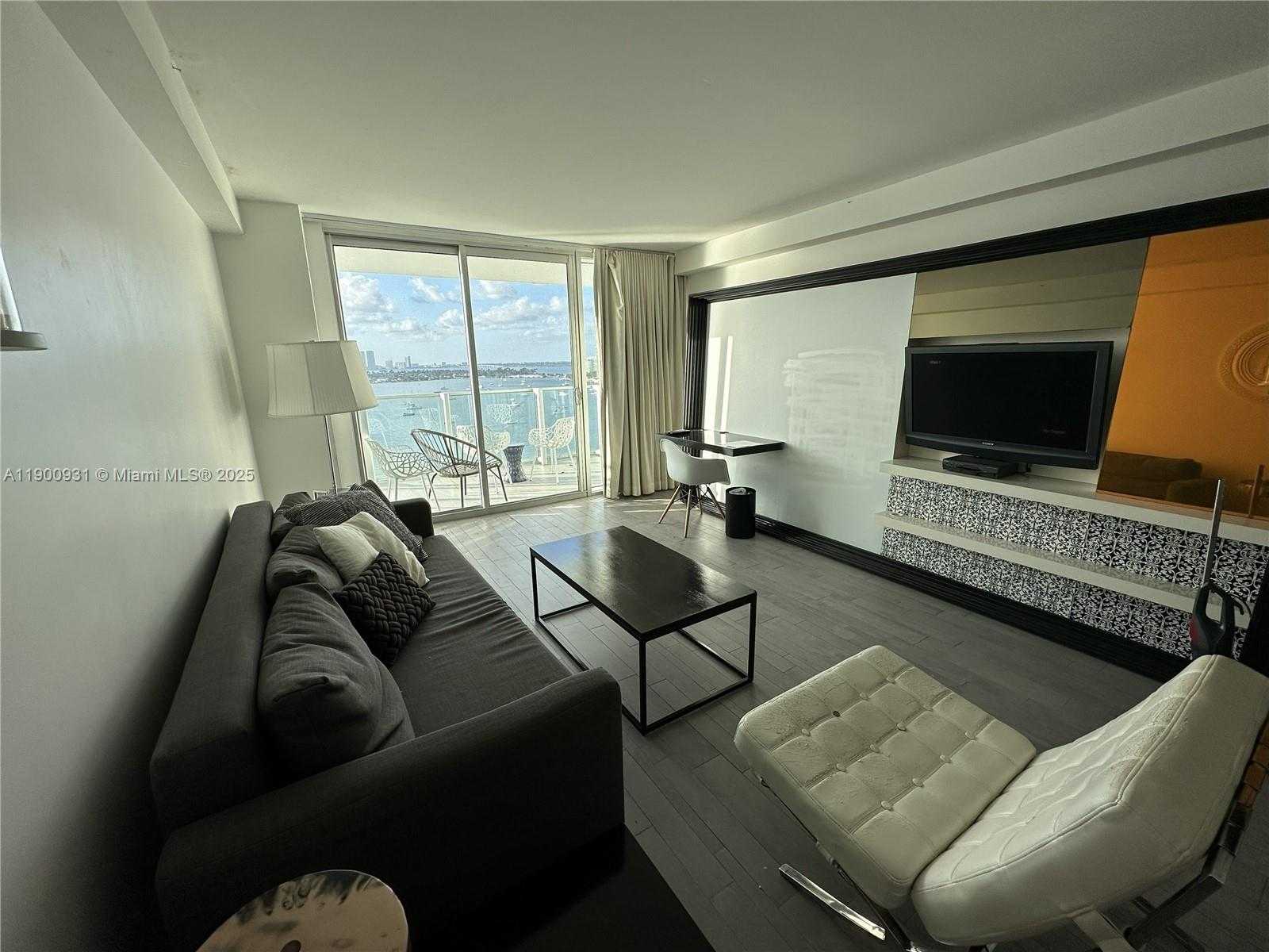 Small Image of 1100 WEST AVE #1520, Miami Beach Number 2