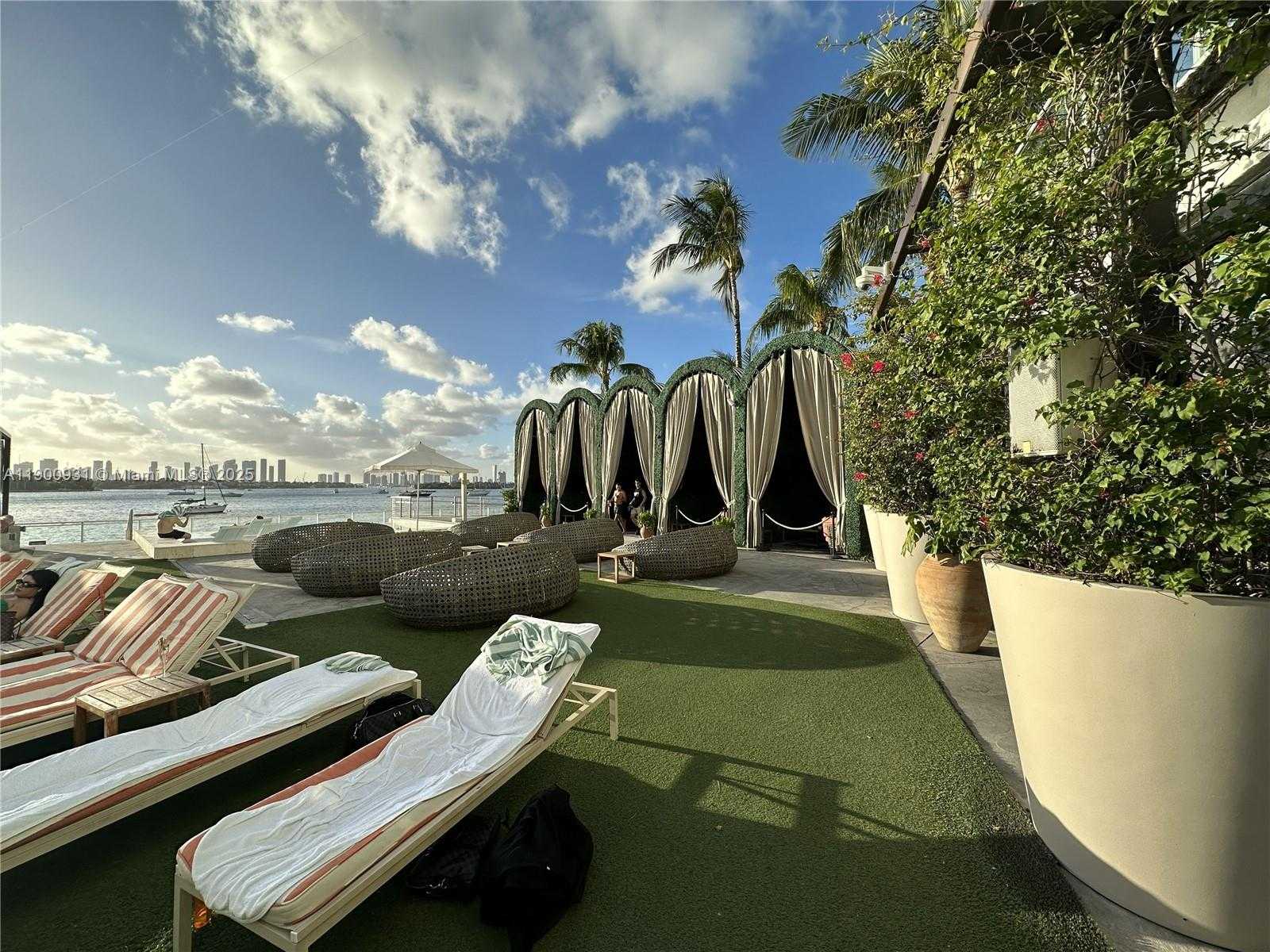 Small Image of 1100 WEST AVE #1520, Miami Beach Number 8