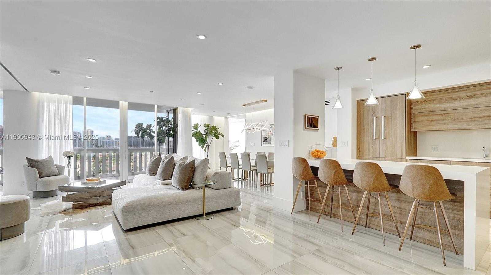 Small Image of 3000 ISLAND BLVD #905, Aventura Number 16