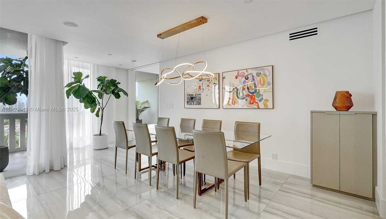 Small Image of 3000 ISLAND BLVD #905, Aventura Number 21