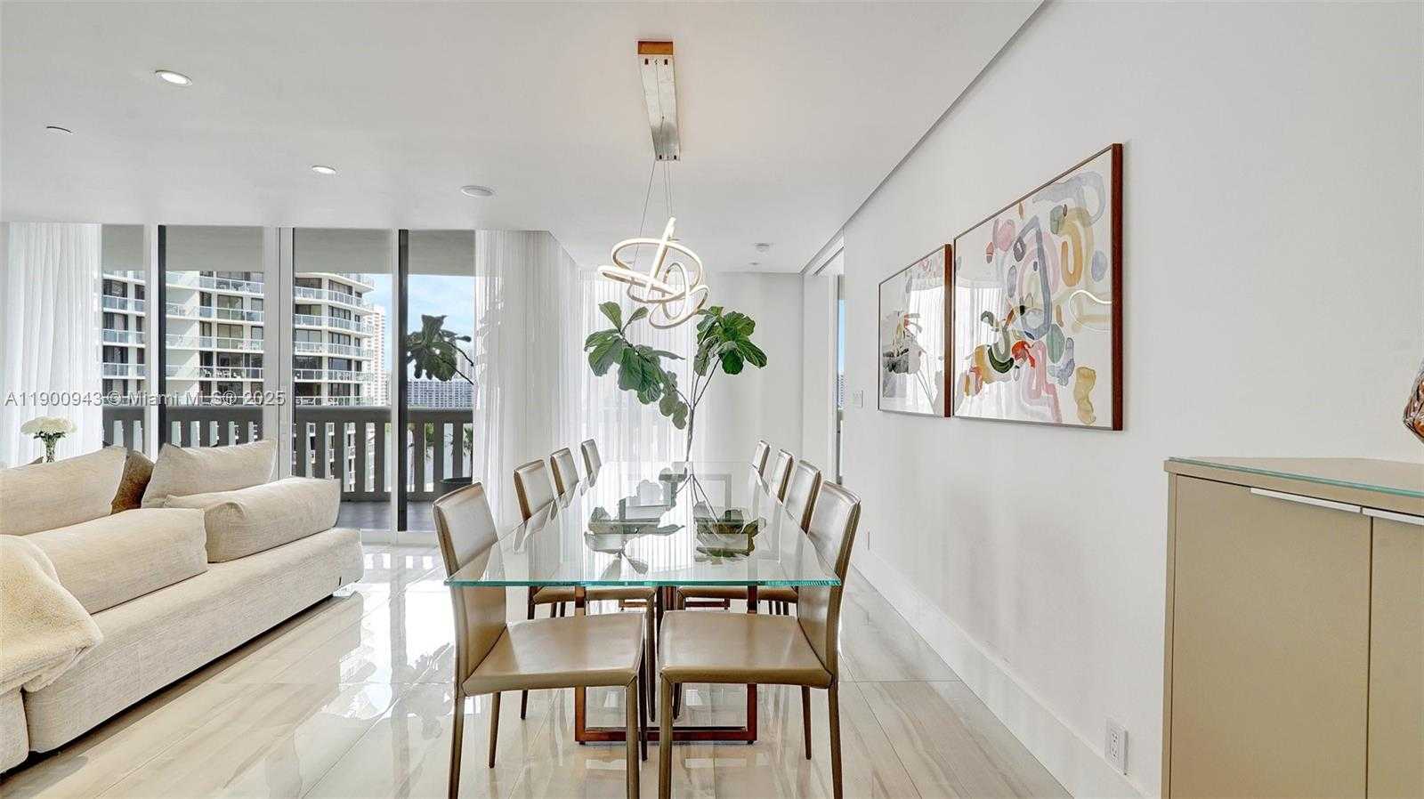 Small Image of 3000 ISLAND BLVD #905, Aventura Number 26