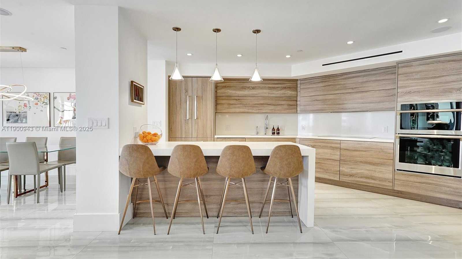 Small Image of 3000 ISLAND BLVD #905, Aventura Number 29