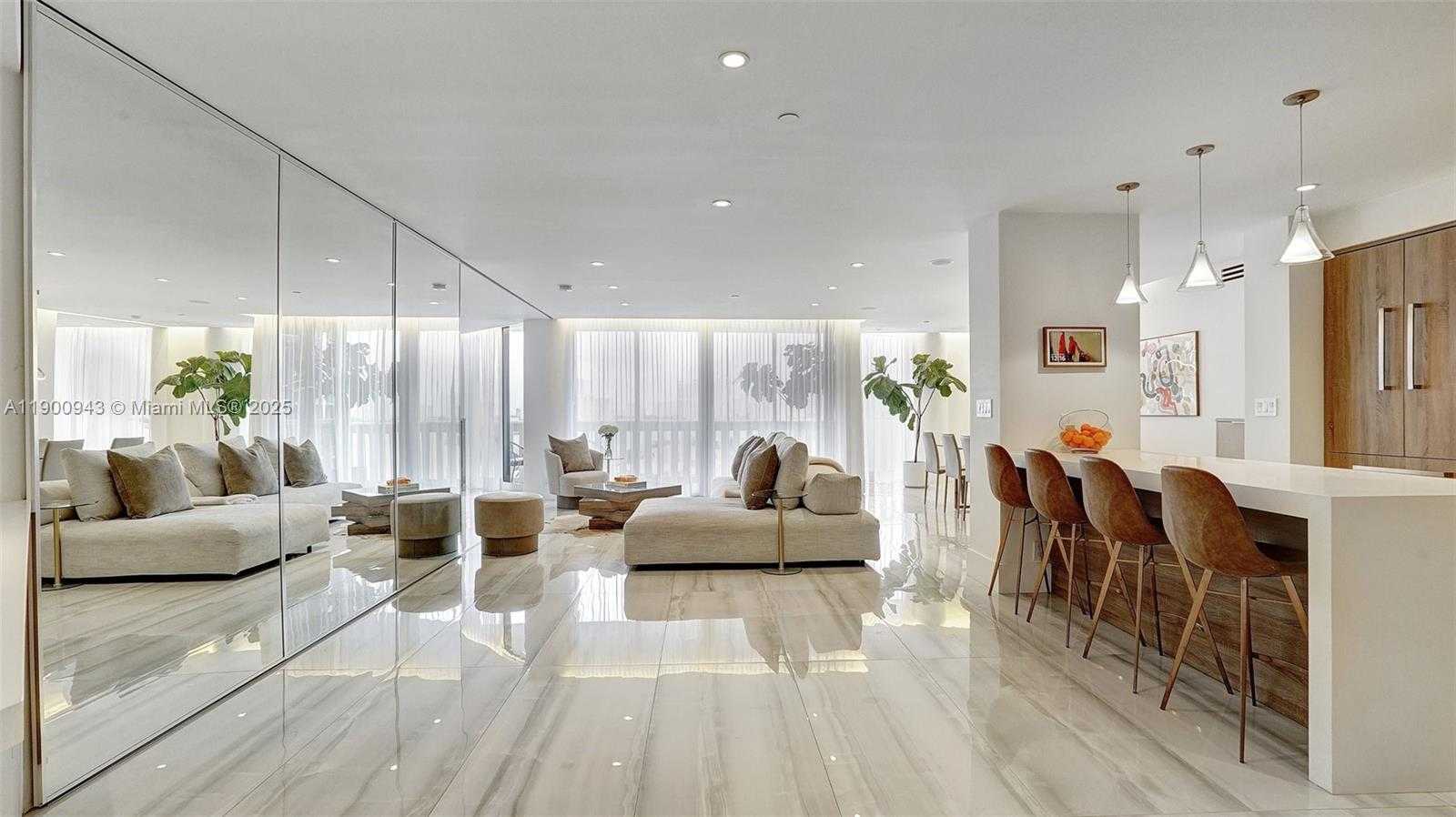 Small Image of 3000 ISLAND BLVD #905, Aventura Number 3