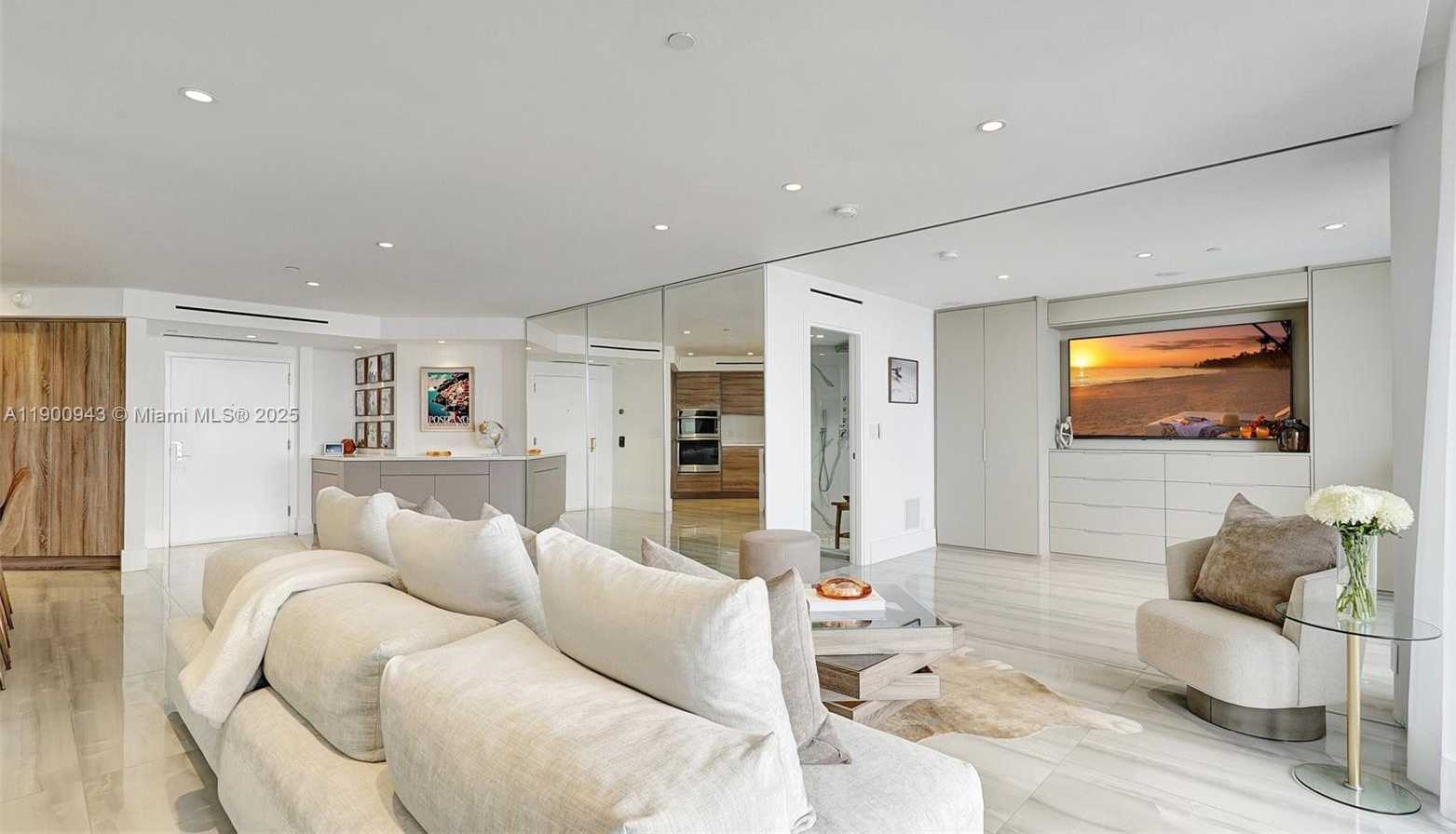 Small Image of 3000 ISLAND BLVD #905, Aventura Number 32