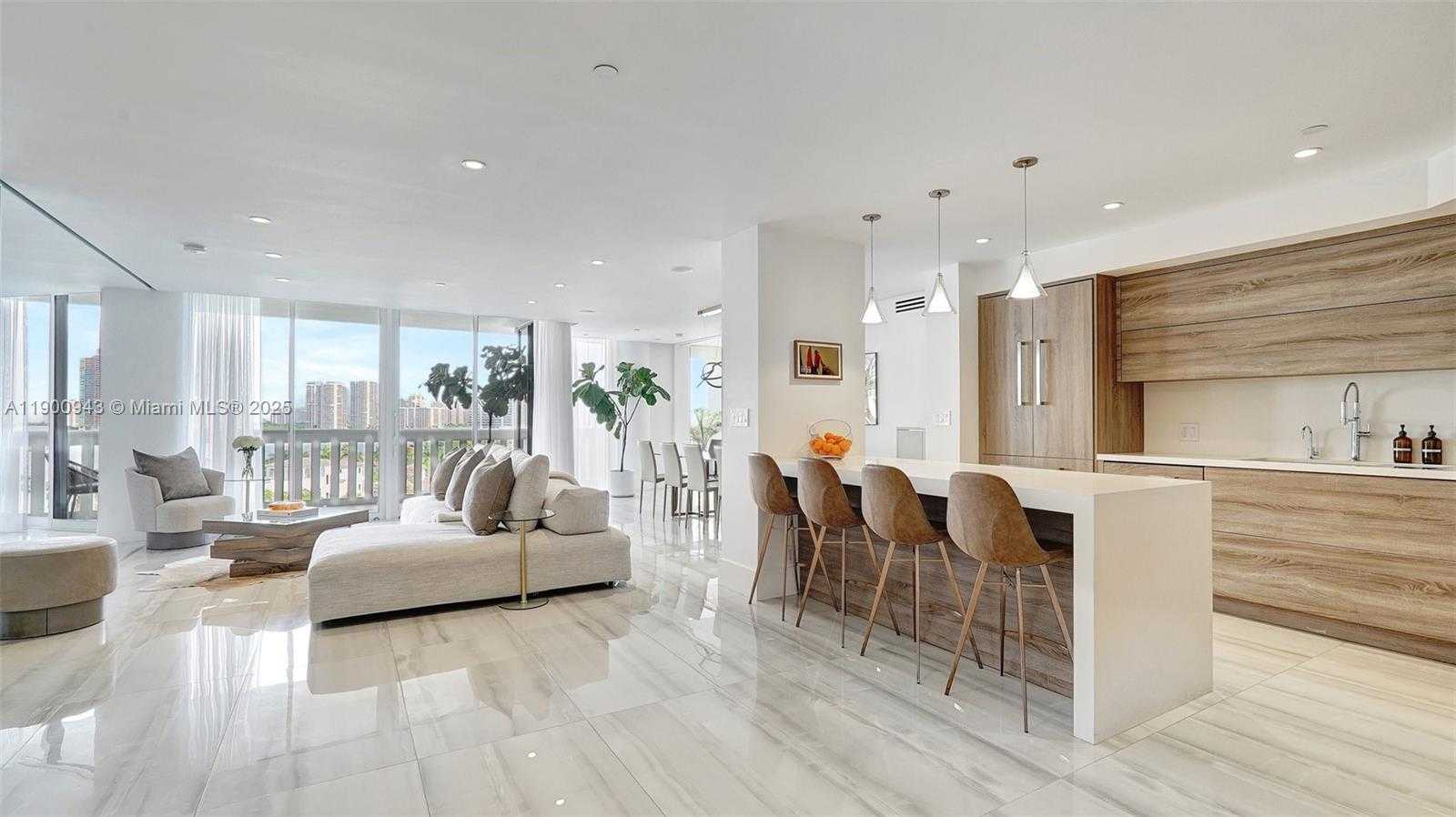 Small Image of 3000 ISLAND BLVD #905, Aventura Number 36