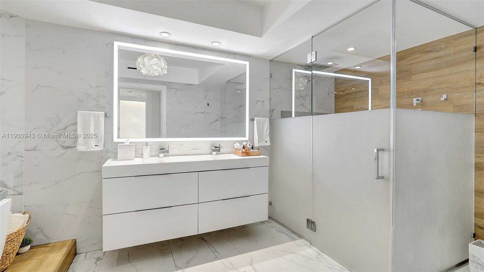 Small Image of 3000 ISLAND BLVD #905, Aventura Number 41