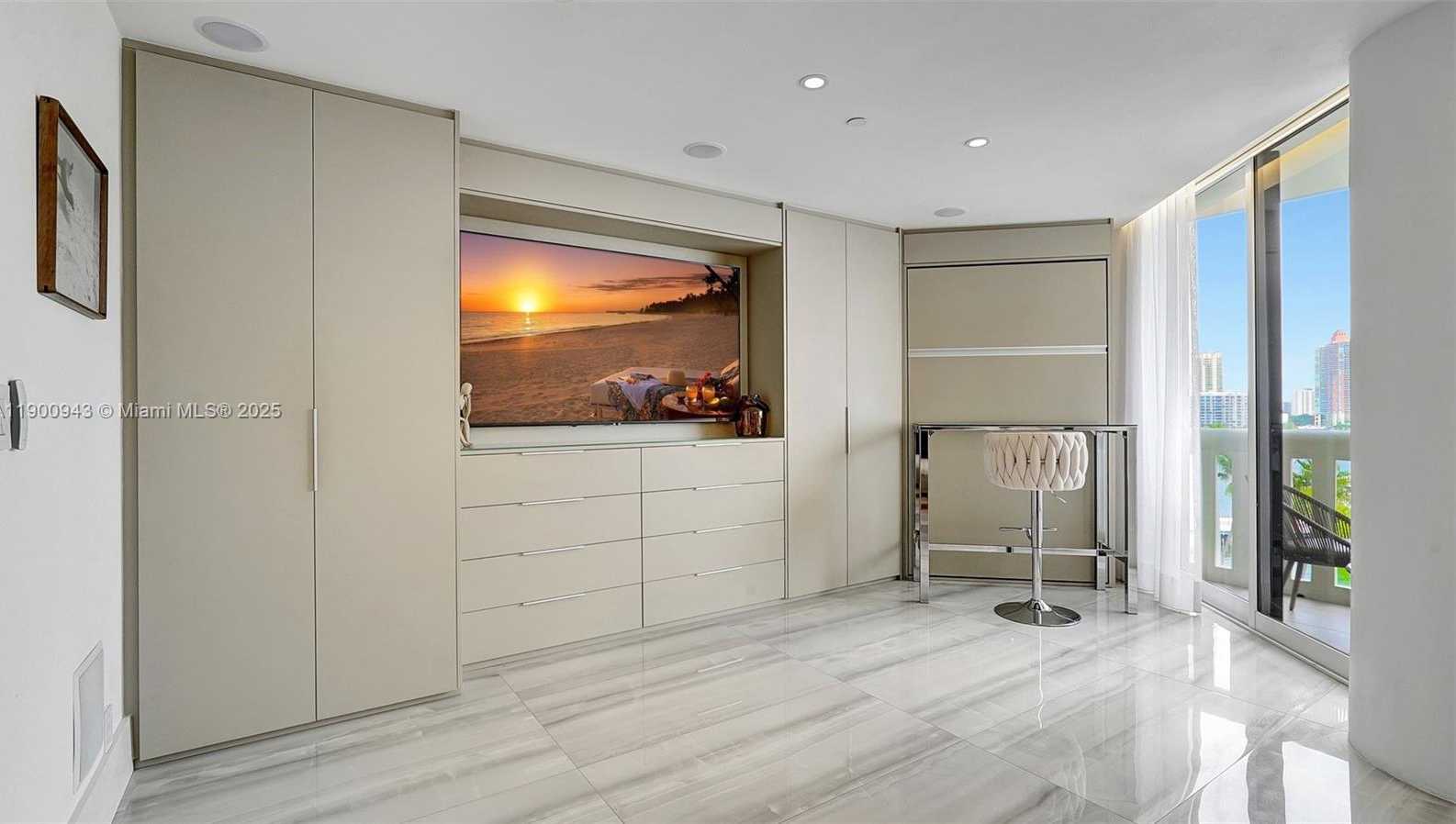 Small Image of 3000 ISLAND BLVD #905, Aventura Number 46