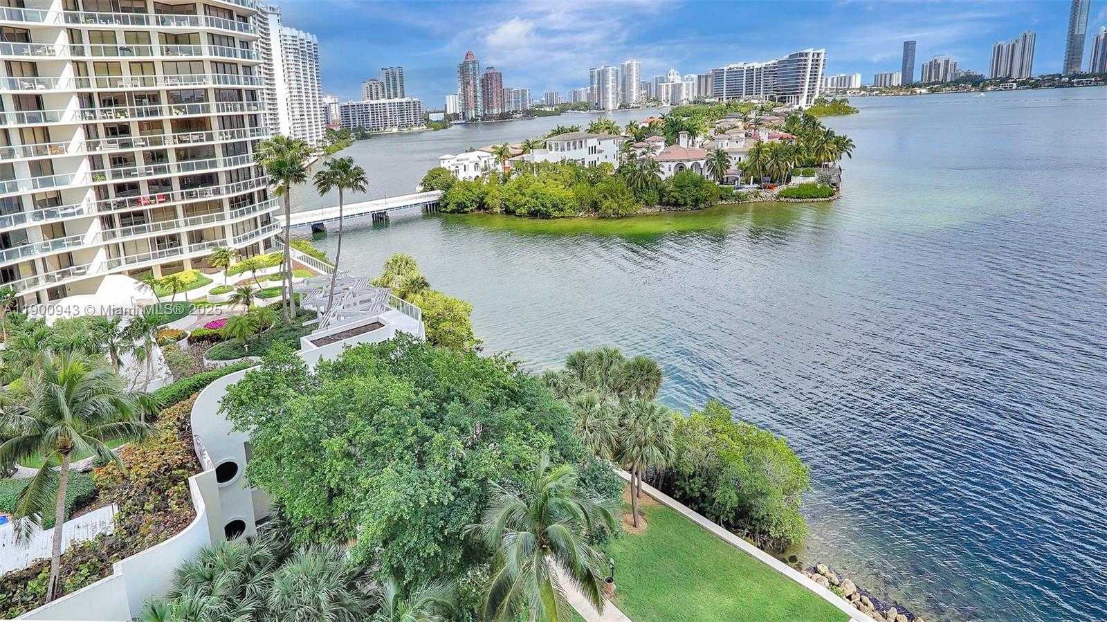 Small Image of 3000 ISLAND BLVD #905, Aventura Number 7