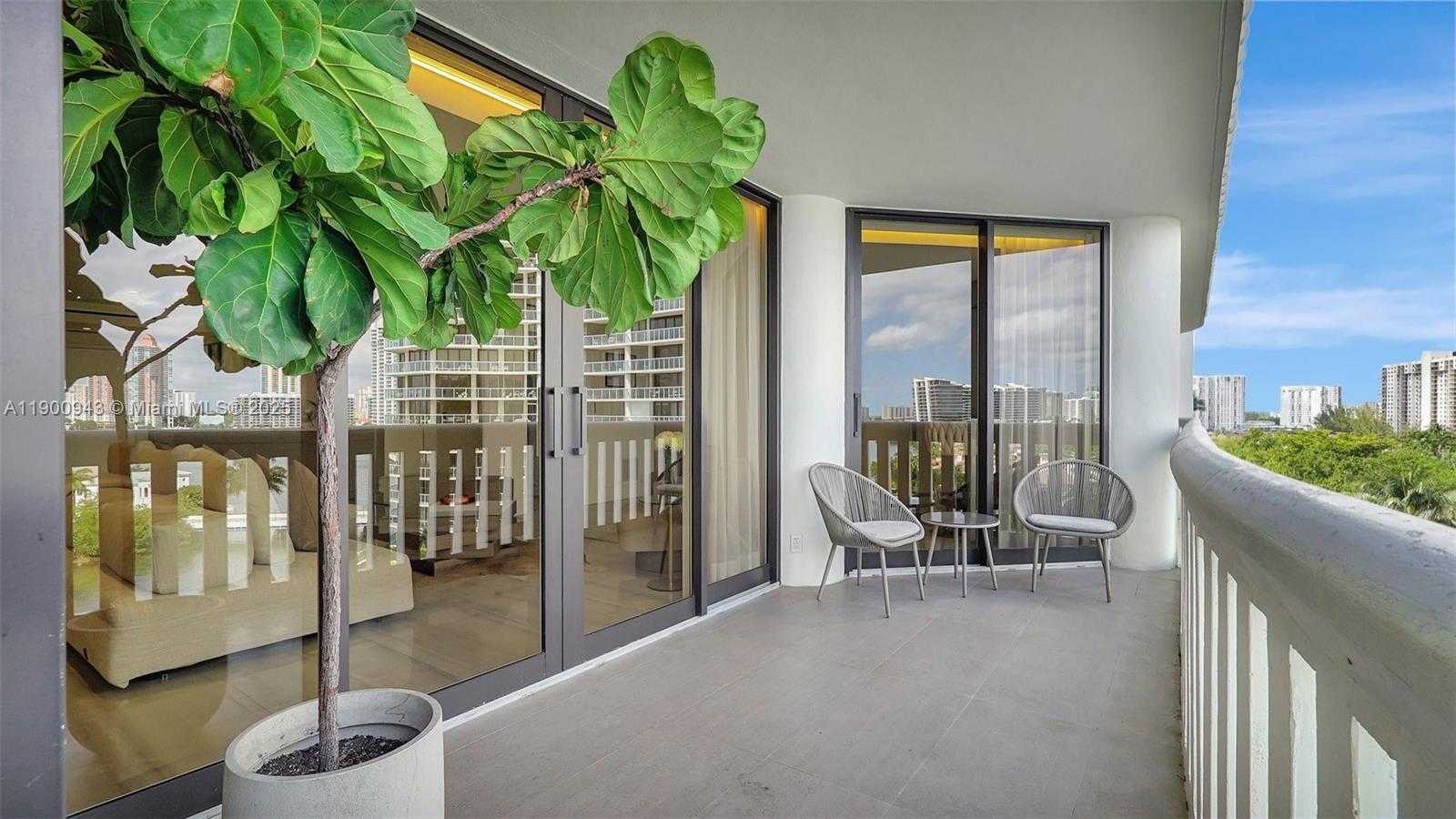 Small Image of 3000 ISLAND BLVD #905, Aventura Number 8