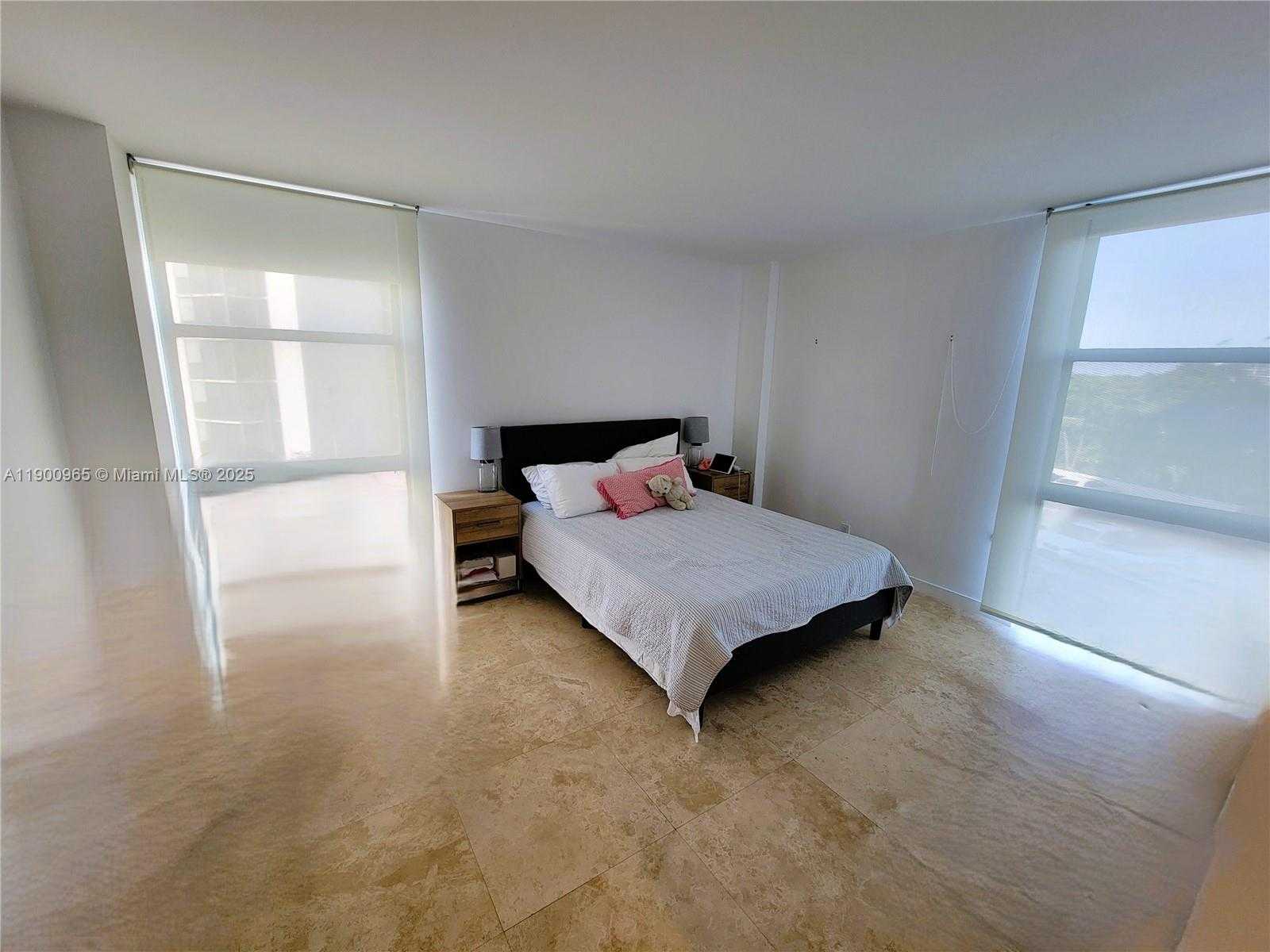Small Image of 20379 WEST COUNTRY CLUB DR #539, Aventura Number 11