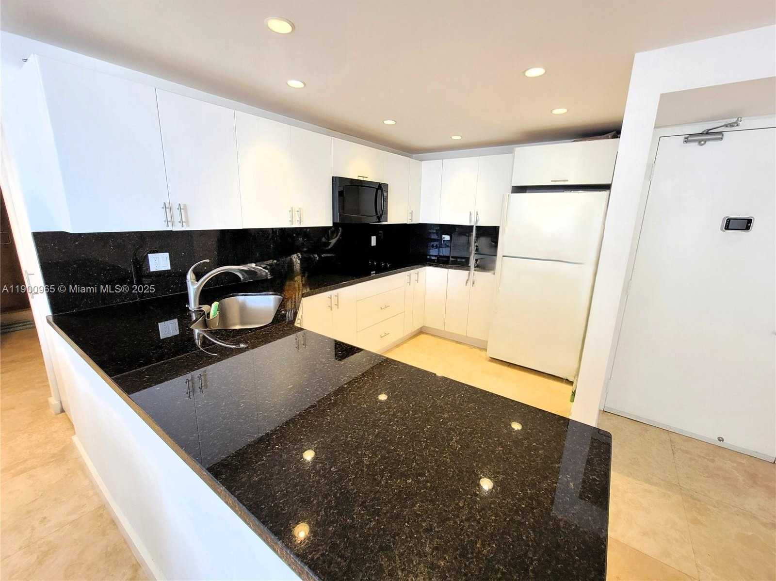 Small Image of 20379 WEST COUNTRY CLUB DR #539, Aventura Number 2