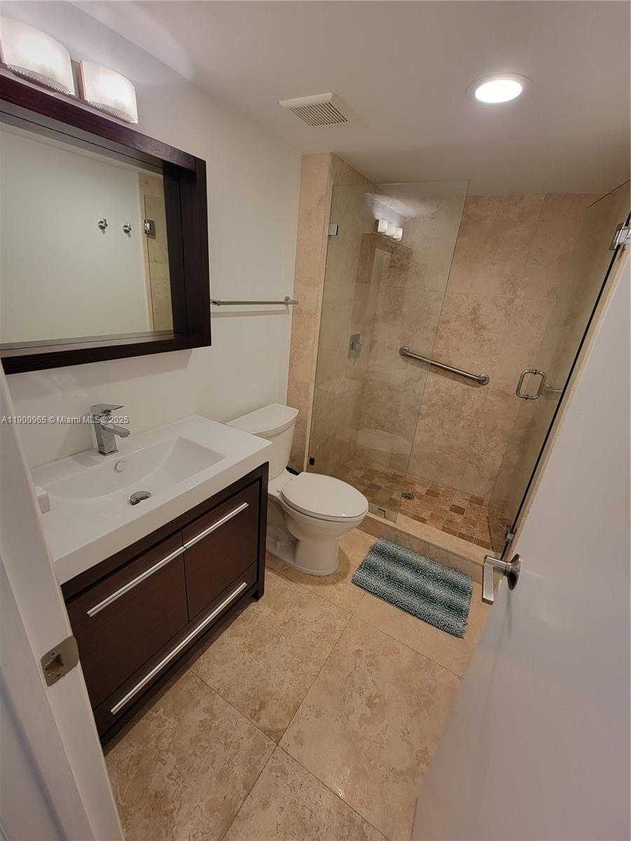 Small Image of 20379 WEST COUNTRY CLUB DR #539, Aventura Number 9
