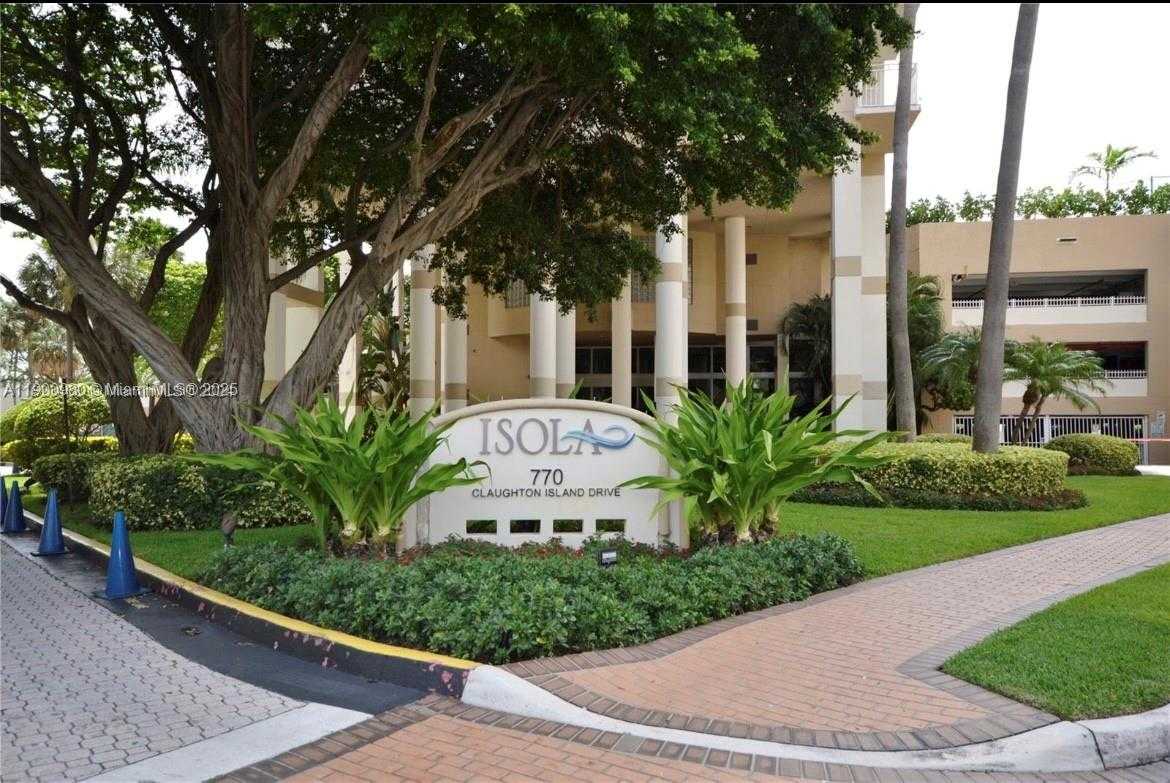 Small Image of 770 SOUTH CLAUGHTON ISLAND DR #1004, Miami Number 19