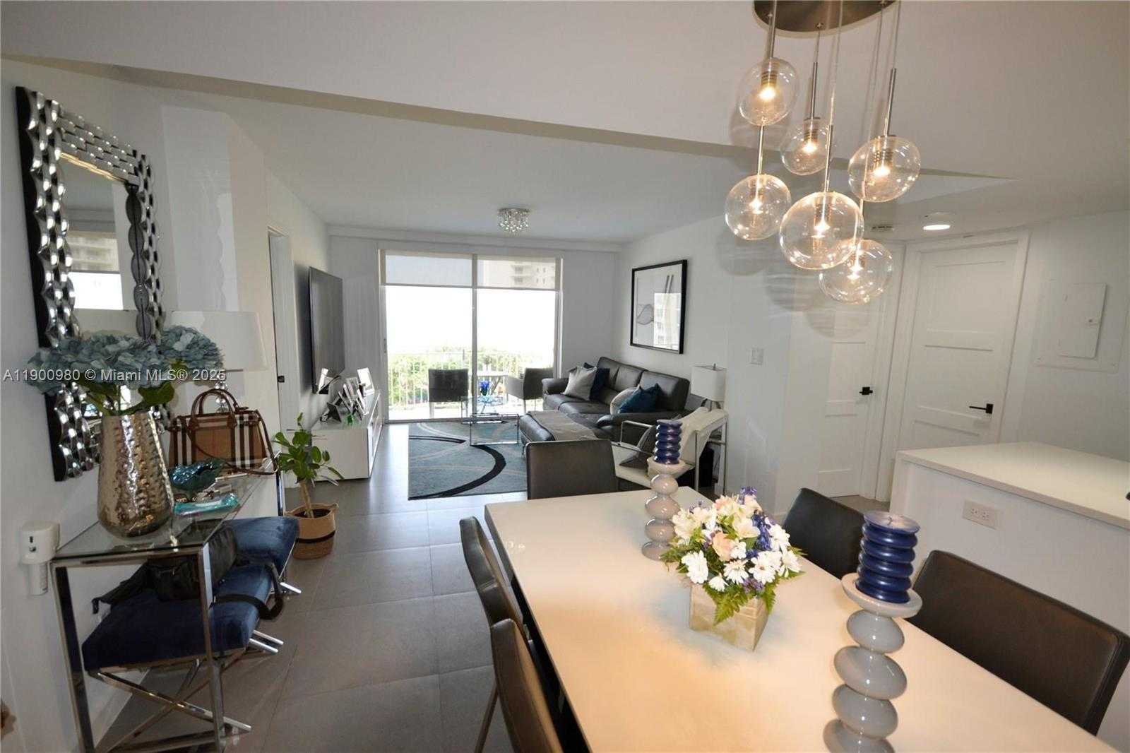 Small Image of 770 SOUTH CLAUGHTON ISLAND DR #1004, Miami Number 9