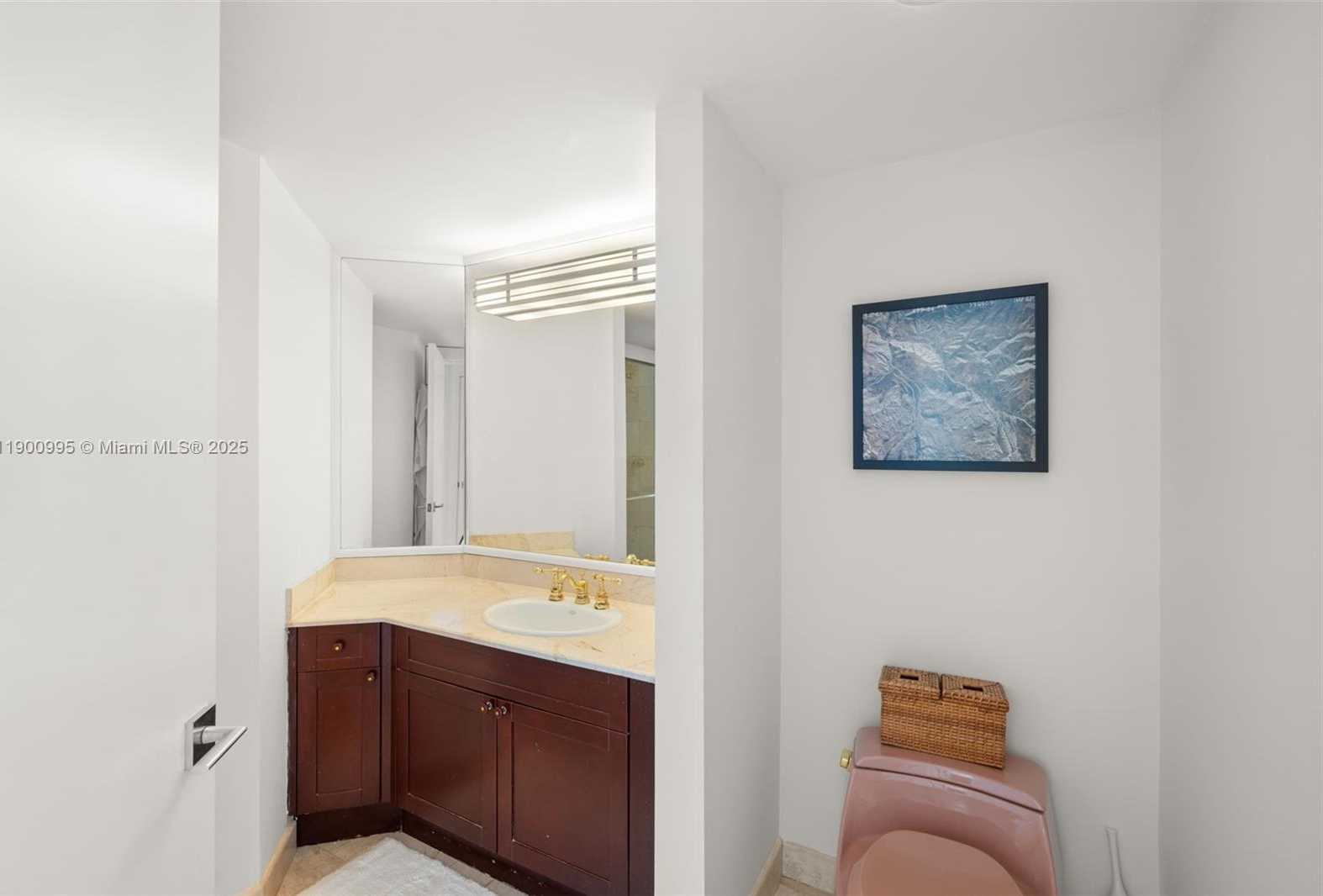 Small Image of 5025 COLLINS AVE #2409, Miami Beach Number 42