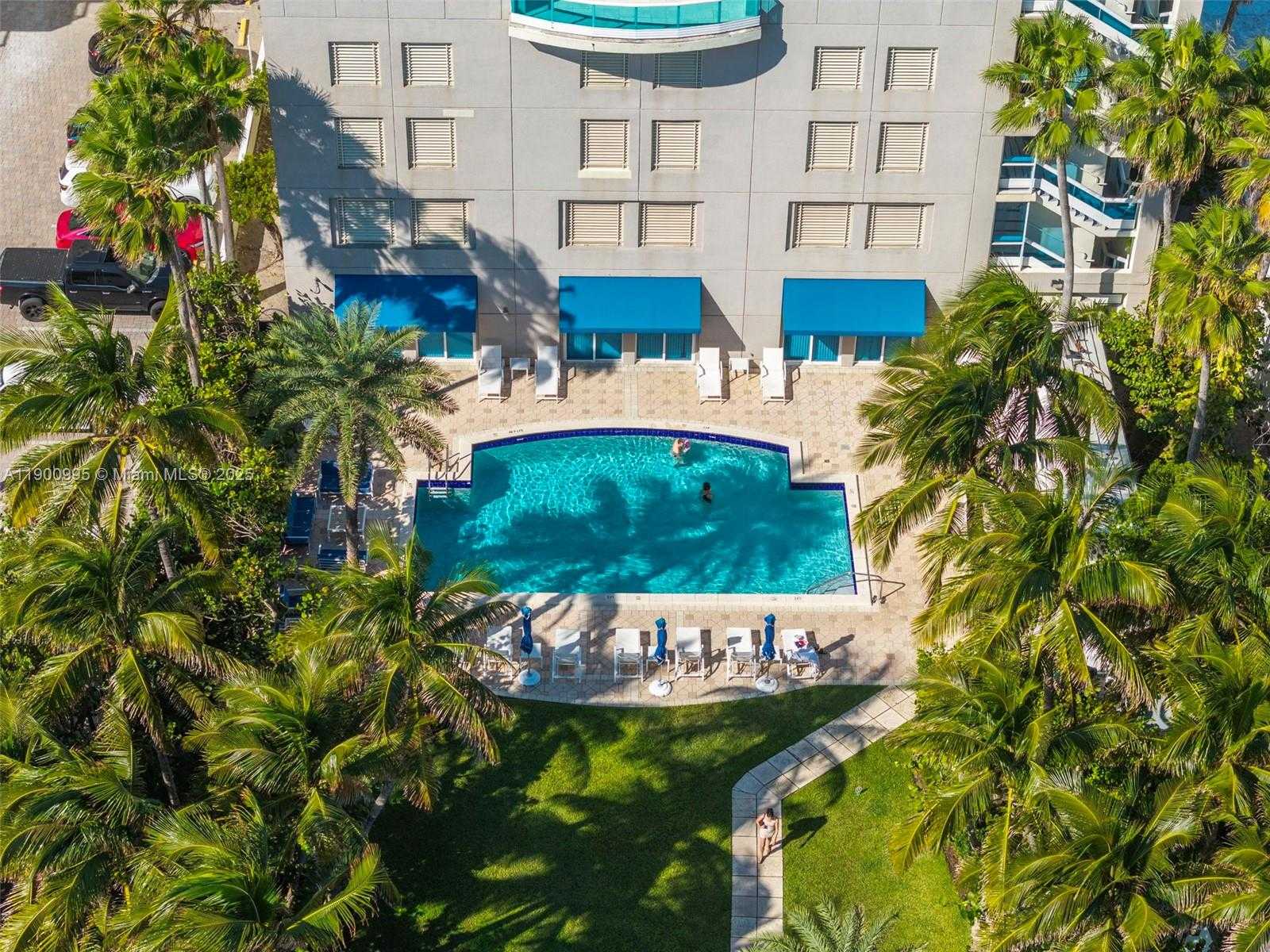 Small Image of 5025 COLLINS AVE #2409, Miami Beach Number 64