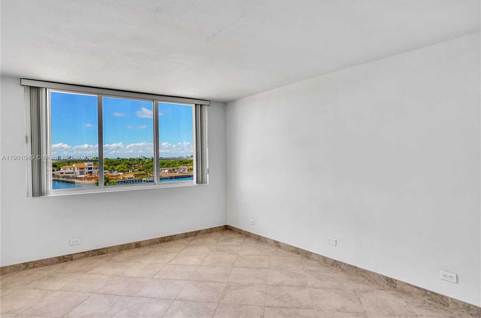 Small Image of 5005 COLLINS AVE #607, Miami Beach Number 15