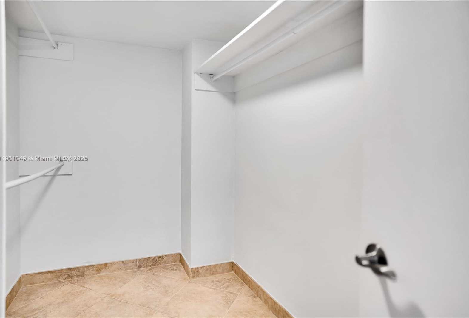 Small Image of 5005 COLLINS AVE #607, Miami Beach Number 20