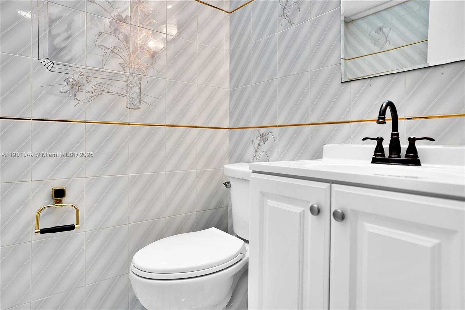 Small Image of 5005 COLLINS AVE #607, Miami Beach Number 26