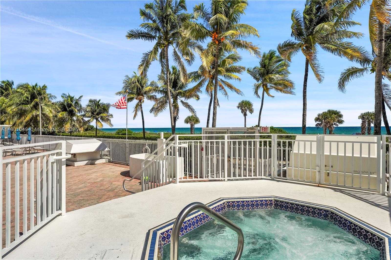 Small Image of 5005 COLLINS AVE #607, Miami Beach Number 36