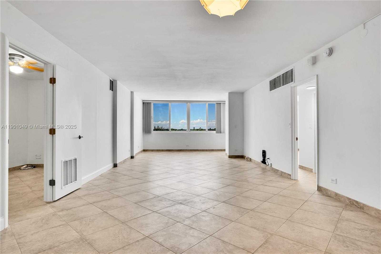 Small Image of 5005 COLLINS AVE #607, Miami Beach Number 5