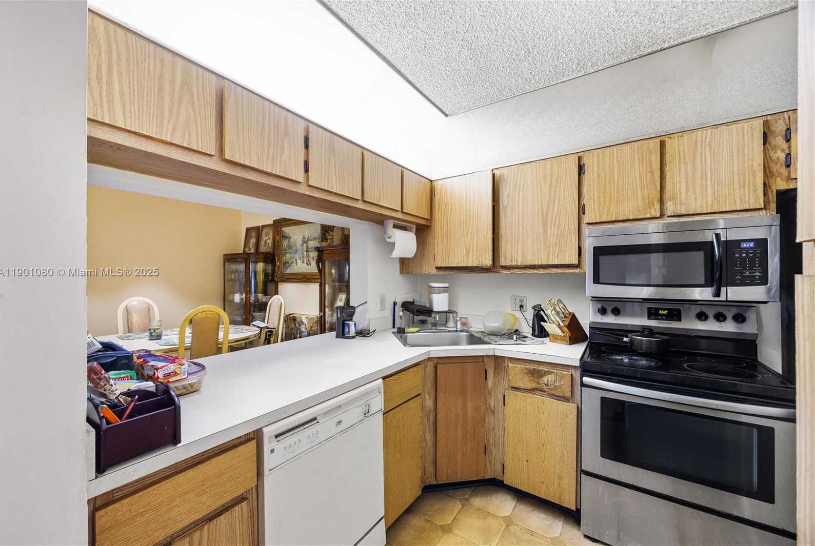 Small Image of 3636 ALDER DR #D3, West Palm Beach Number 13