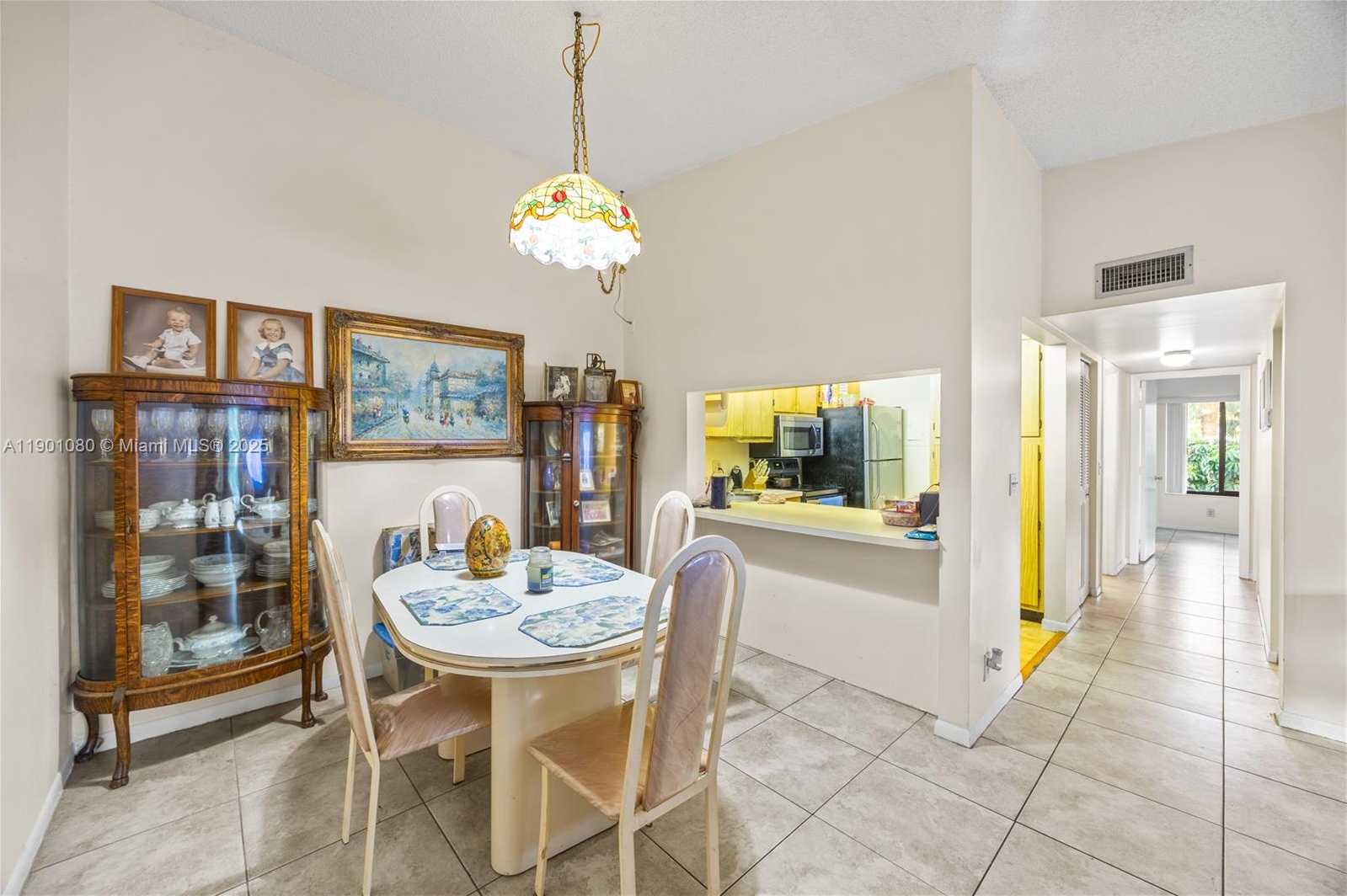 Small Image of 3636 ALDER DR #D3, West Palm Beach Number 4