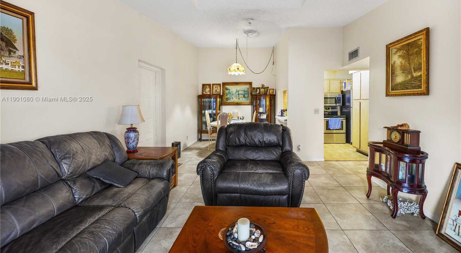 Small Image of 3636 ALDER DR #D3, West Palm Beach Number 8