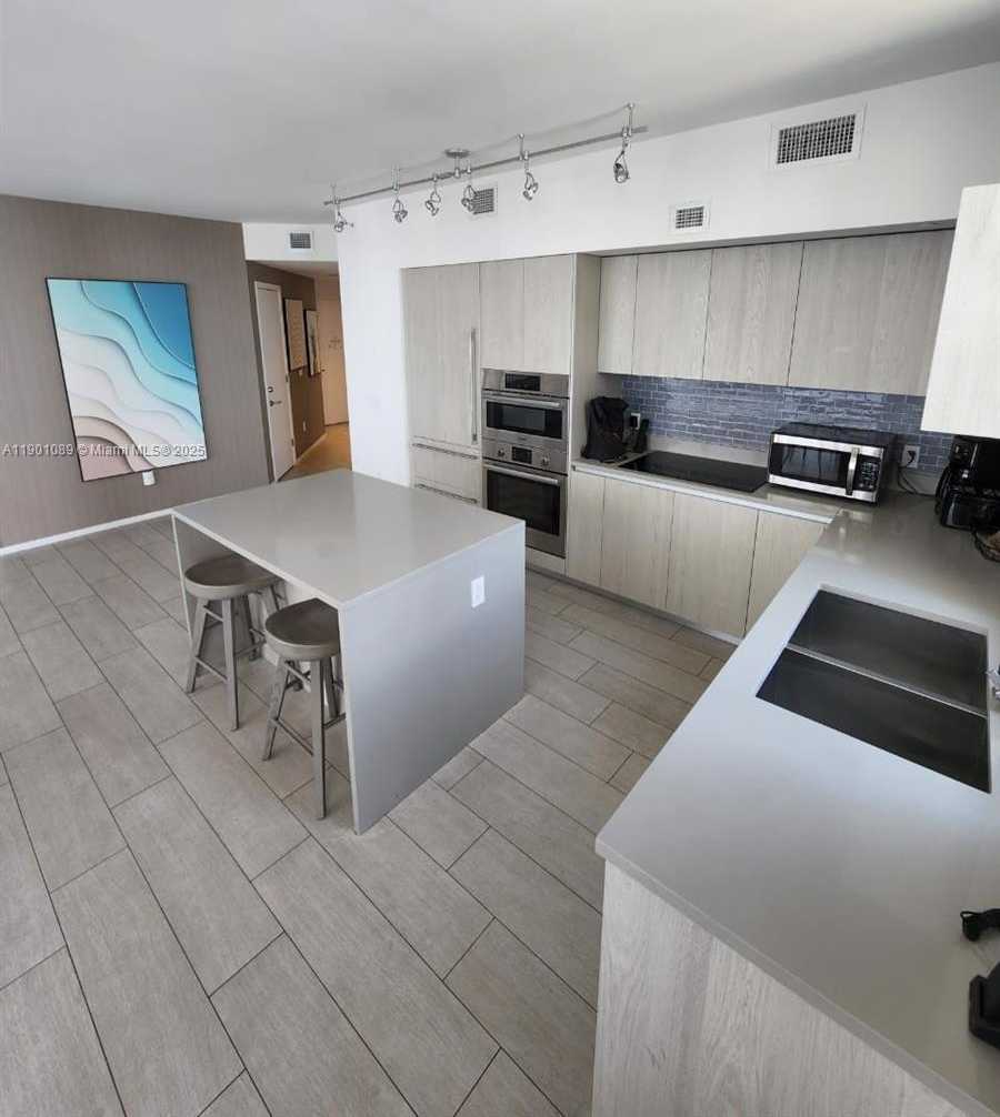 Small Image of 4010 SOUTH OCEAN DR #R1709, Hollywood Number 5