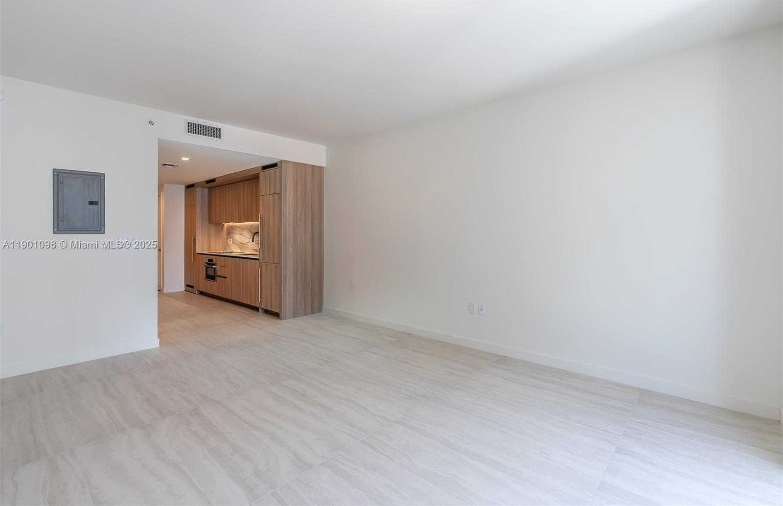 Small Image of 77 SOUTH EAST 5TH STREET #2107, Miami Number 4