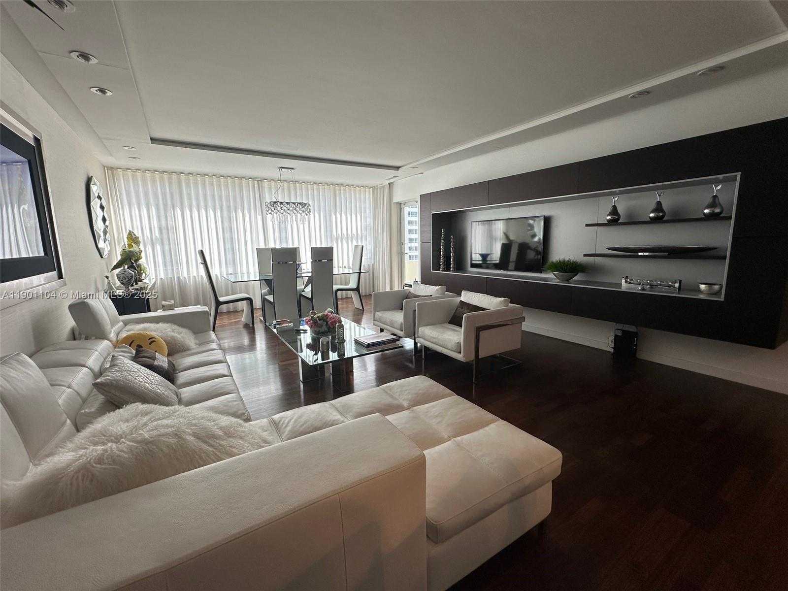 Small Image of 5600 COLLINS AVE #9E, Miami Beach Number 17