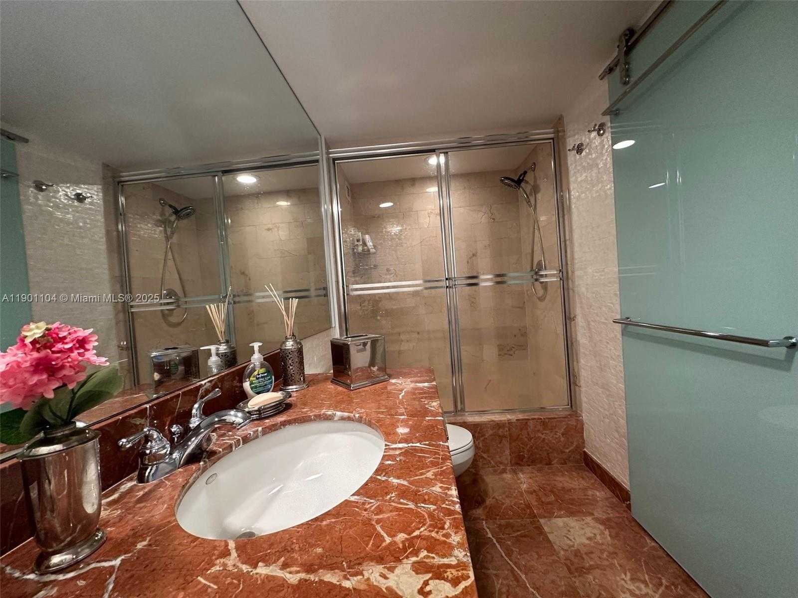 Small Image of 5600 COLLINS AVE #9E, Miami Beach Number 28