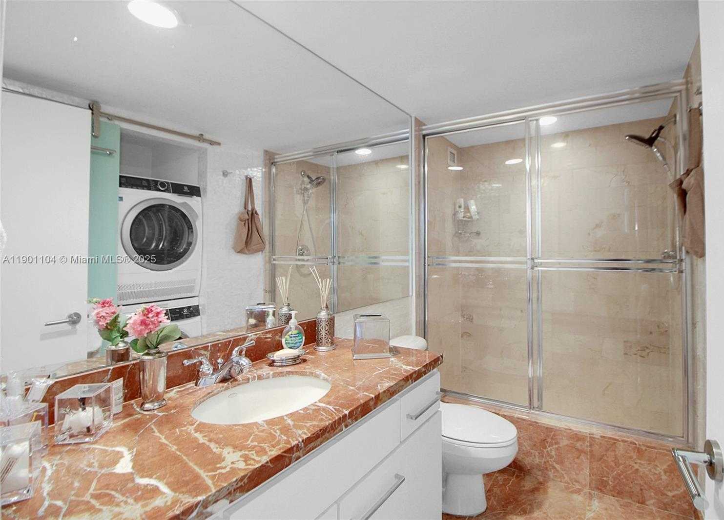 Small Image of 5600 COLLINS AVE #9E, Miami Beach Number 29