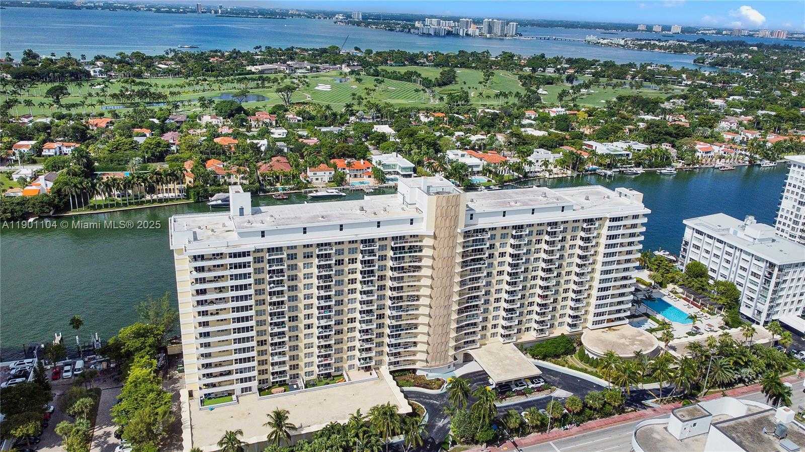 Small Image of 5600 COLLINS AVE #9E, Miami Beach Number 3