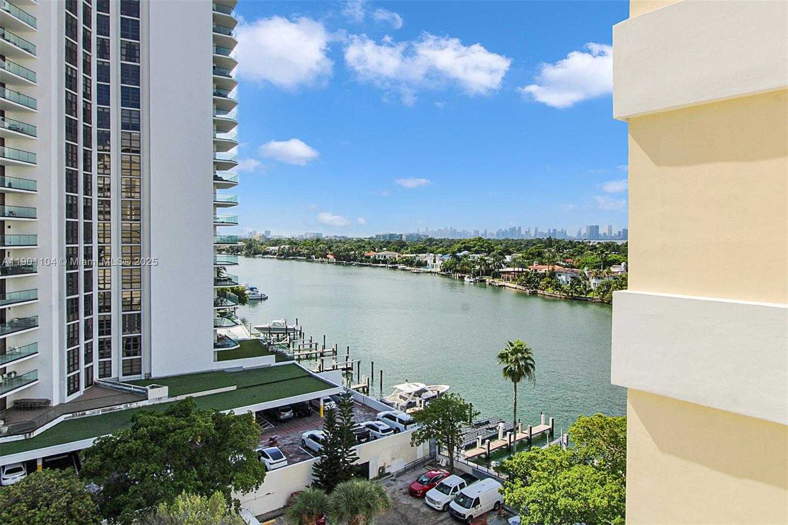 Small Image of 5600 COLLINS AVE #9E, Miami Beach Number 36