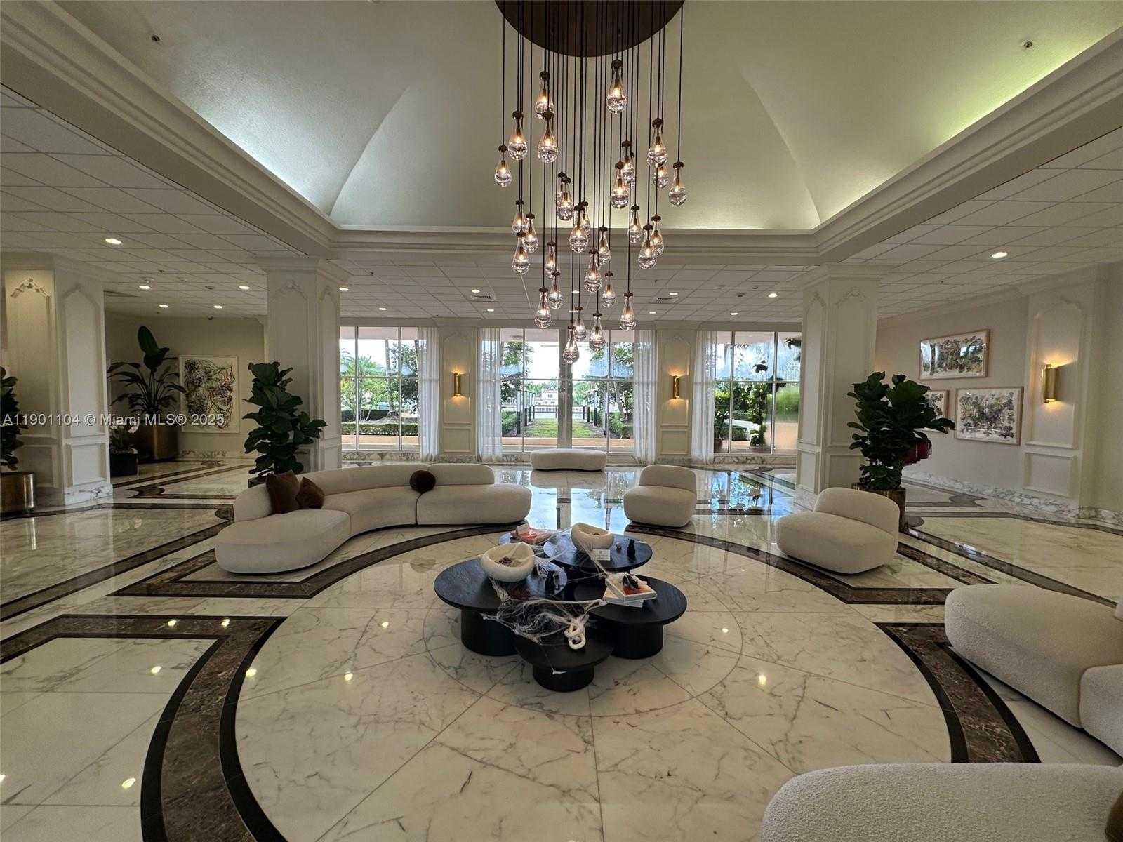 Small Image of 5600 COLLINS AVE #9E, Miami Beach Number 38