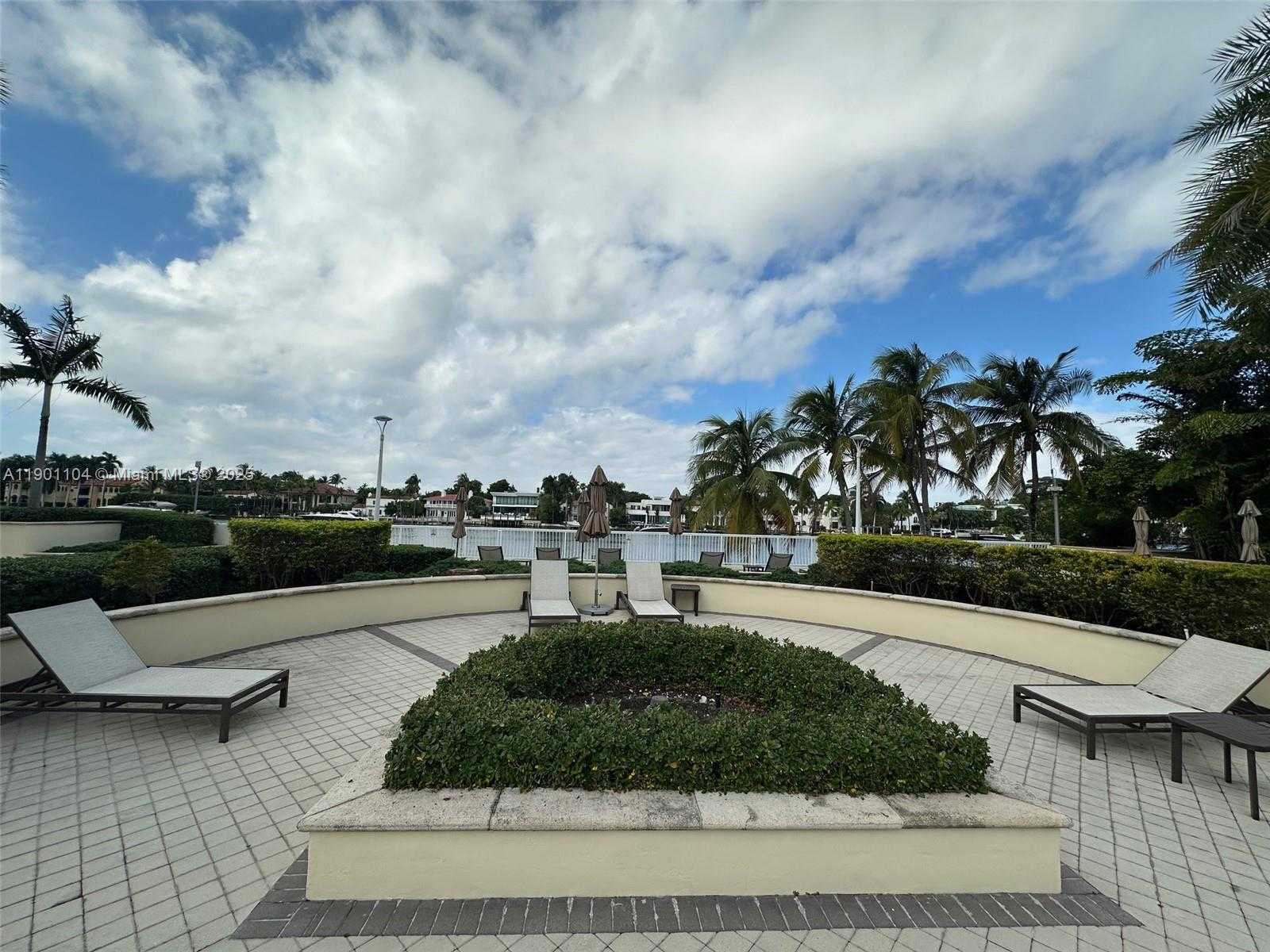 Small Image of 5600 COLLINS AVE #9E, Miami Beach Number 51