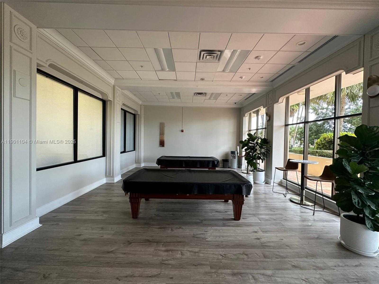 Small Image of 5600 COLLINS AVE #9E, Miami Beach Number 55