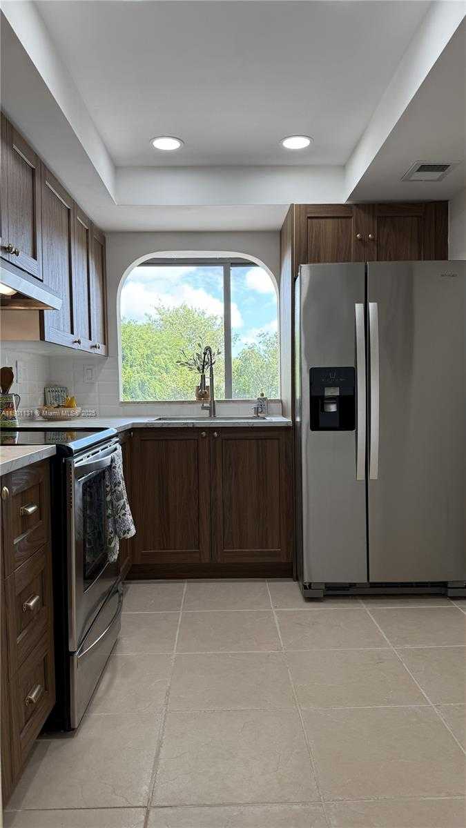 Small Image of 9440 WEST FLAGLER ST #306, Miami Number 46