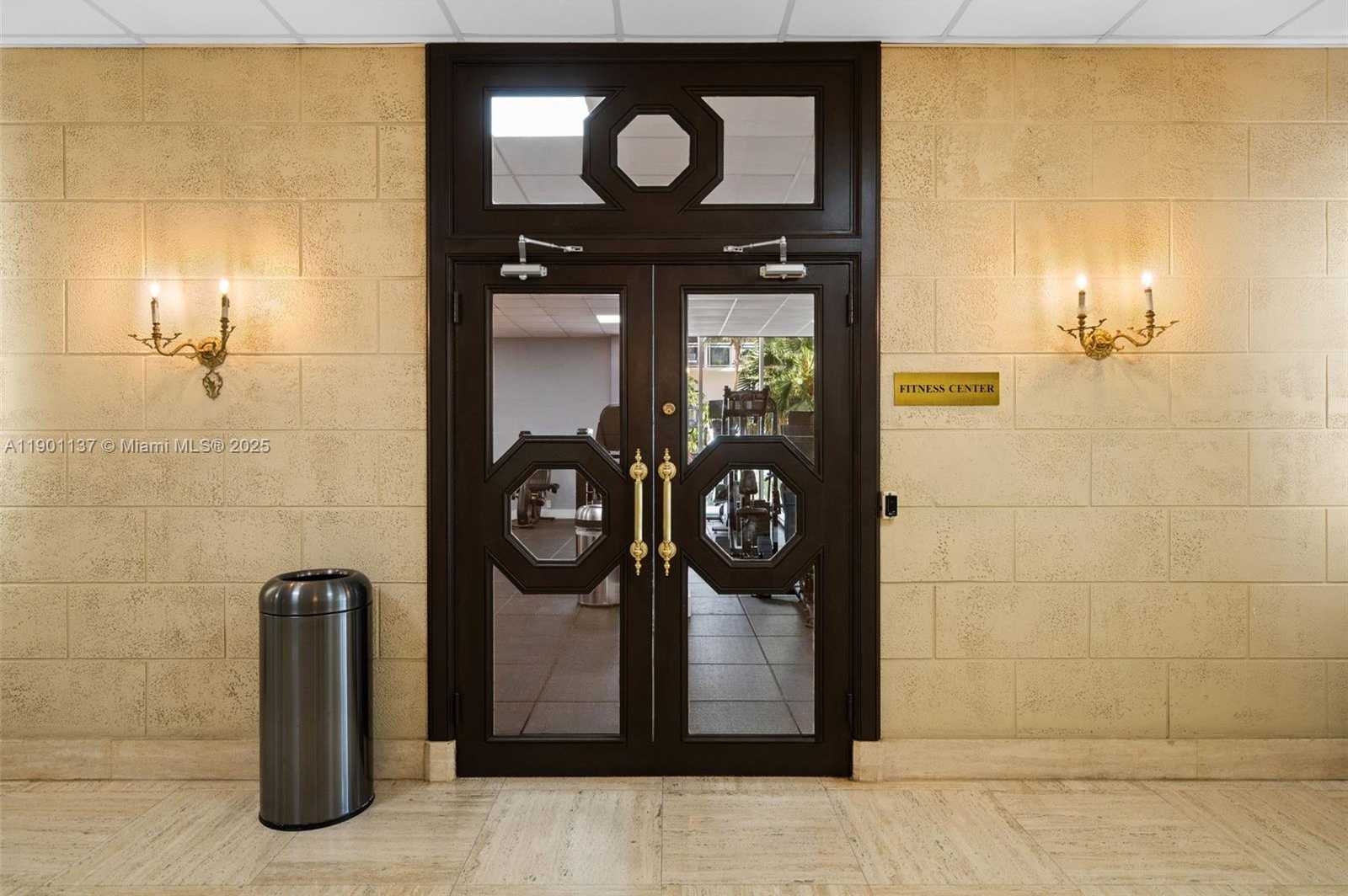 Small Image of 2030 SOUTH OCEAN DR #1701, Hallandale Beach Number 22