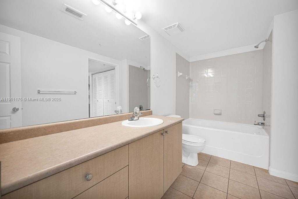 Small Image of 1900 VAN BUREN ST #311B, Hollywood Number 19