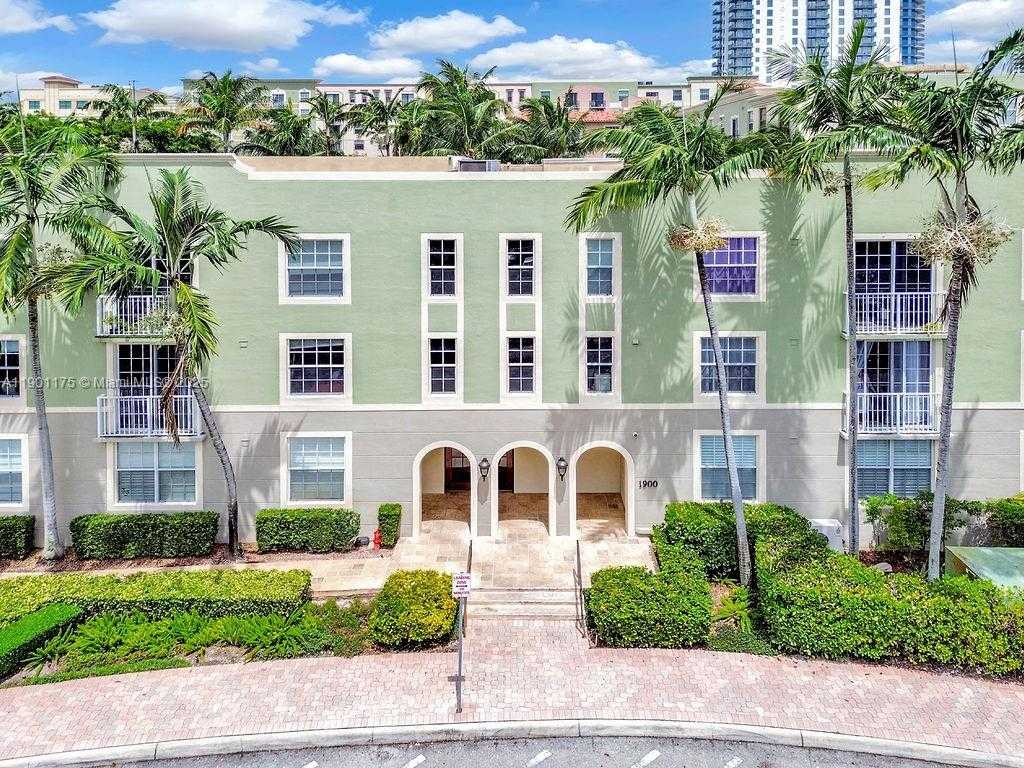 Small Image of 1900 VAN BUREN ST #311B, Hollywood Number 2