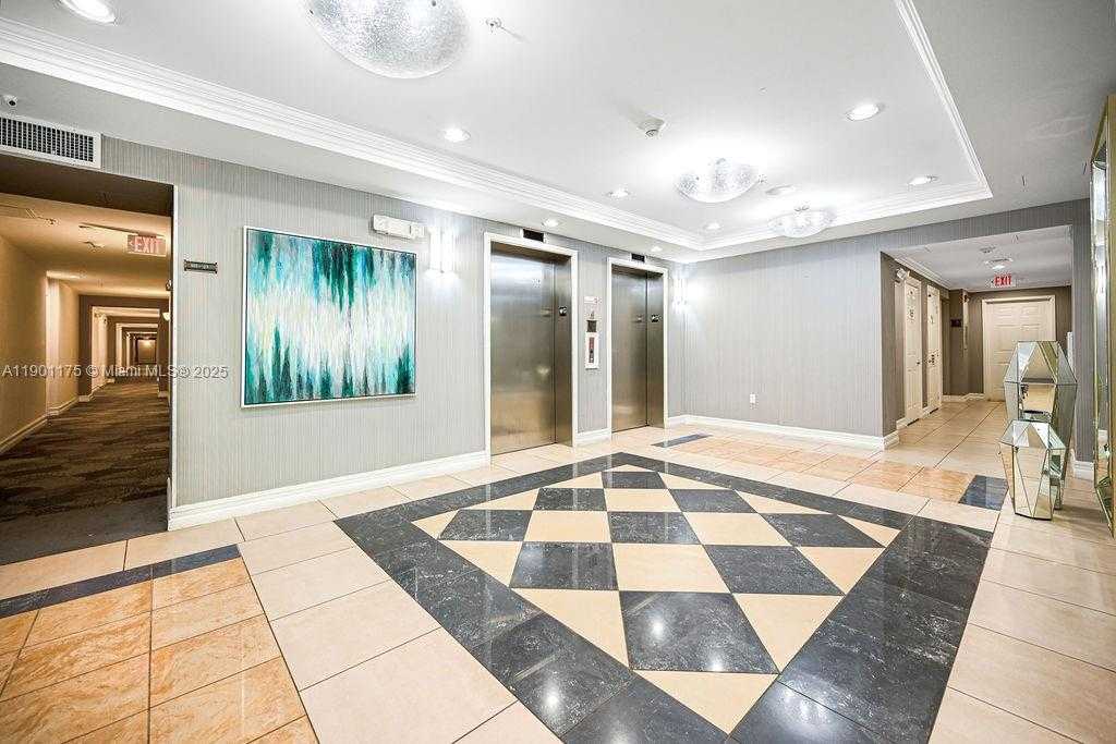 Small Image of 1900 VAN BUREN ST #311B, Hollywood Number 27