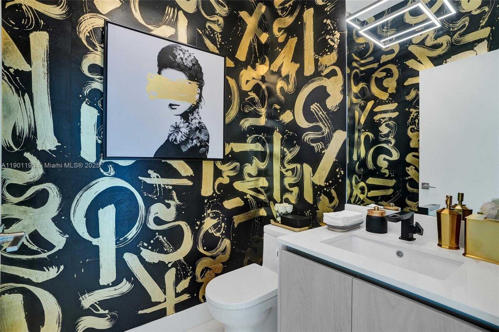 Imagen de Pequeño Objeto