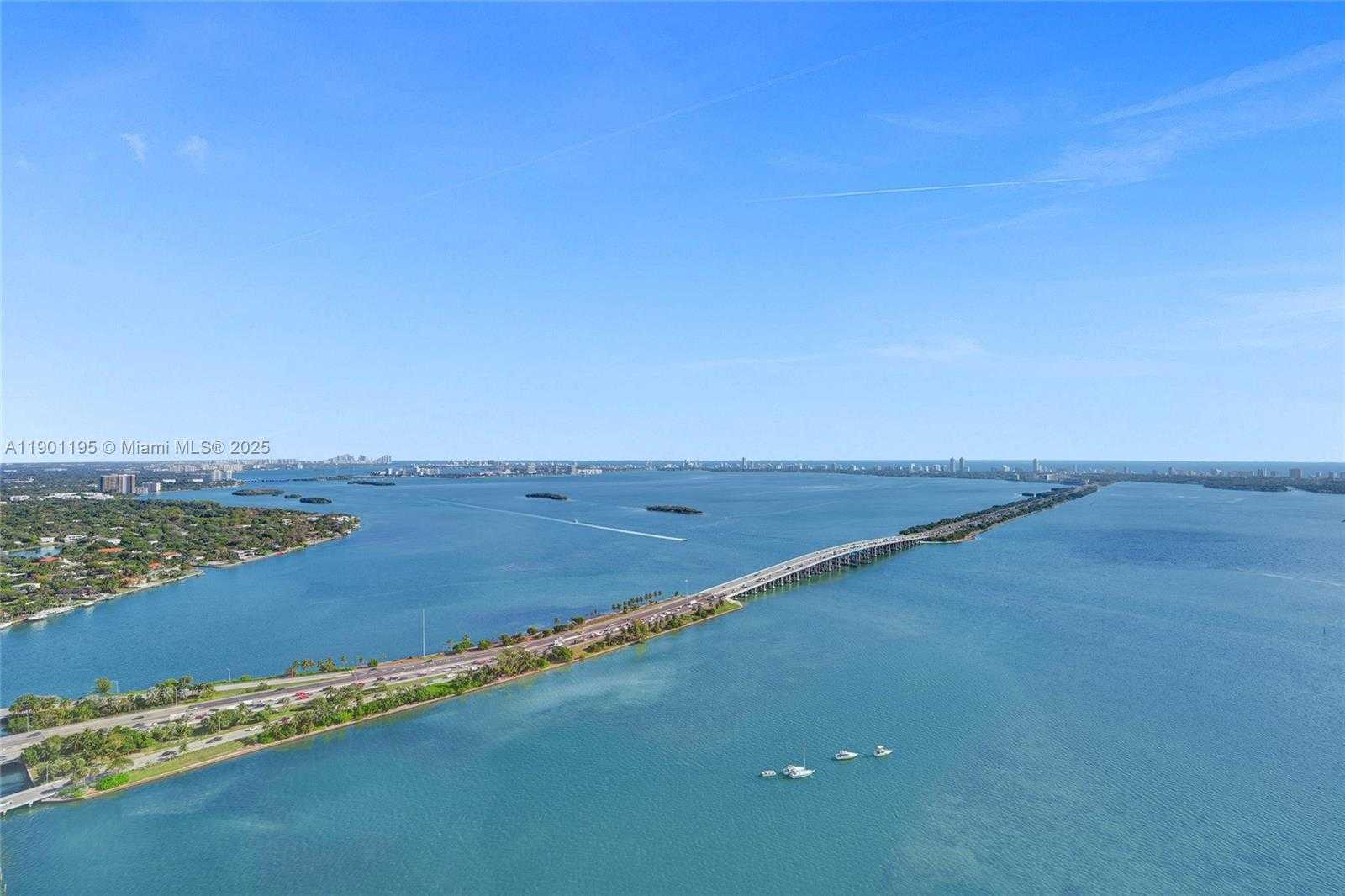 Imagen de Pequeño Objeto