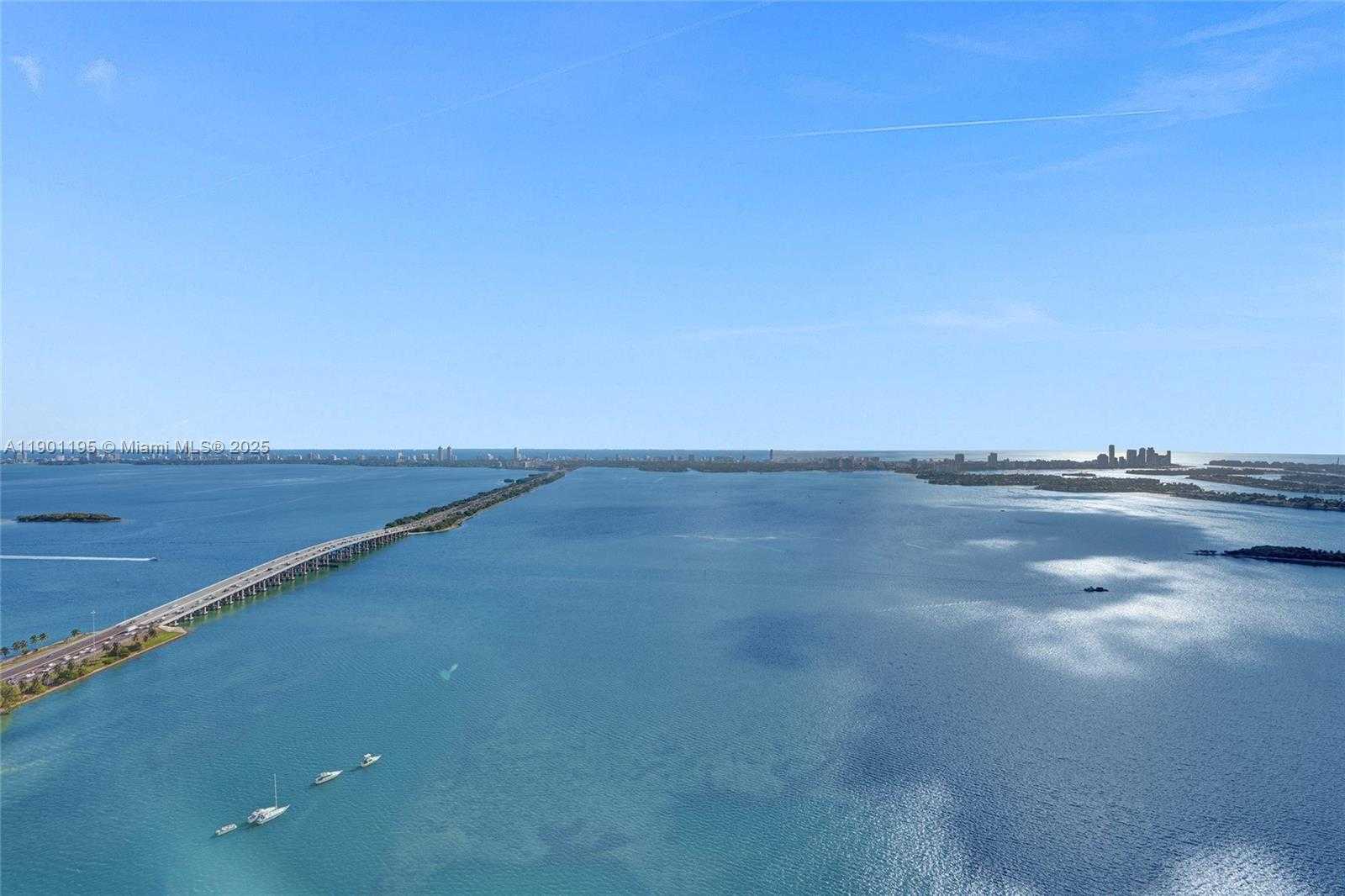 Imagen de Pequeño Objeto